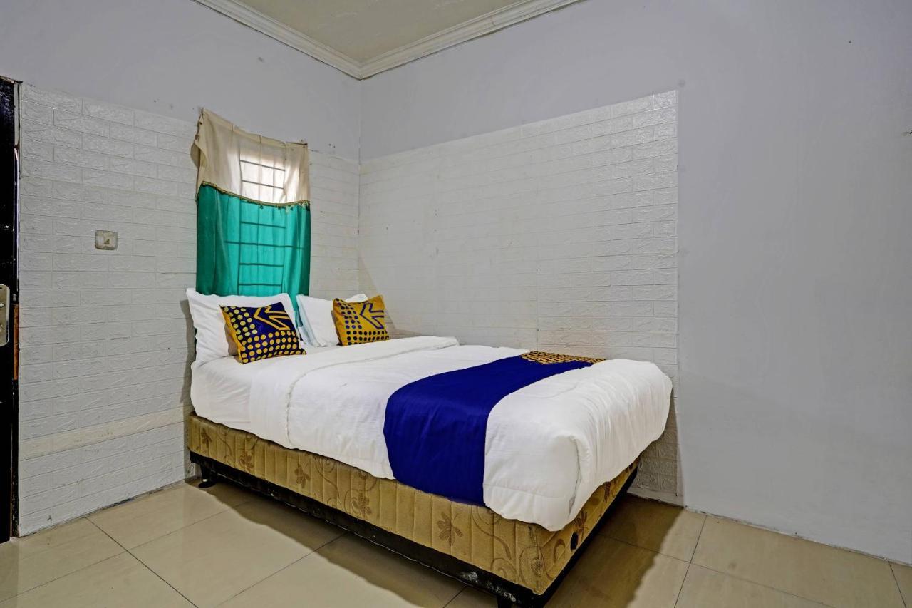 Oyo 91330 Munigar Syariah 2* Bandung