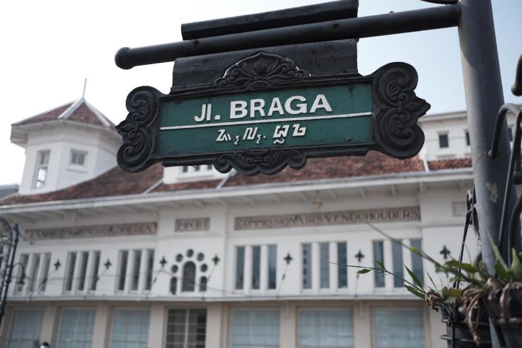 Hotel Oyo 91330 Munigar Syariah